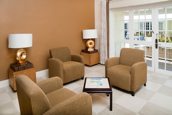 Superior Room, Poolside