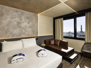 Executive Room, 1 King Bed with Sofa bed