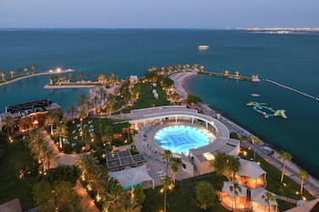Deluxe Room, 1 King Bed, Sea View (Balcony)
