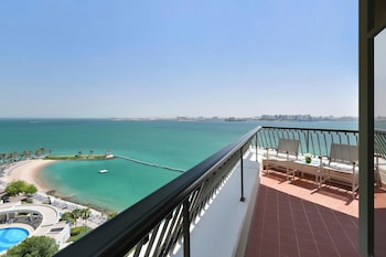 Executive Suite, 2 Bedrooms, Sea View (Corner, Balcony)