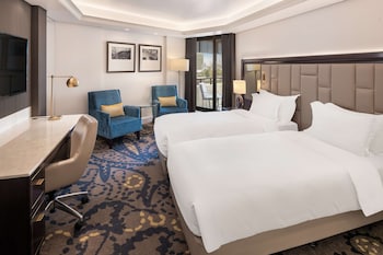Standard Room, Balcony (Creek View)