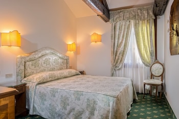 Classic Double or Twin Room