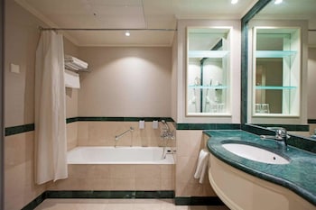 Family Room (Four | Superior)