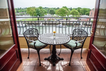 Deluxe Room, Harbor View