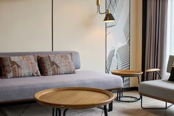 Club Suite, 1 Bedroom, Harbor View