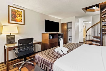 Suite, 1 King Bed, Non Smoking, Refrigerator & Microwave