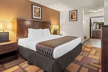 Suite, 1 King Bed, Non Smoking, Refrigerator & Microwave