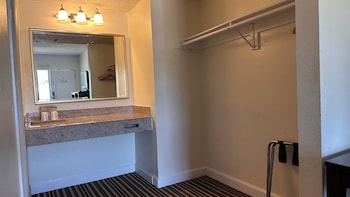 Deluxe Double Room, 2 Double Beds, Non Smoking
