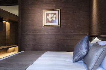 Signature Plus King Room