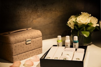 Executive Queen Room