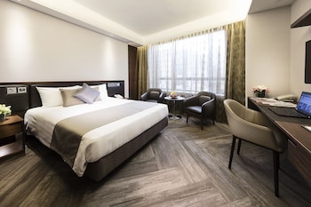 Signature Queen Room