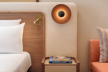 Premium Twin Room (With Rollaway Bed)