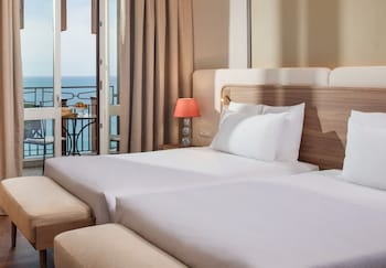 Twin Room (Prestige)