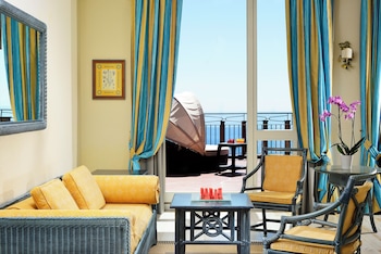 Suite, 1 King Bed