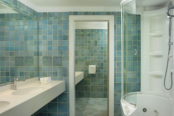 Suite, 1 King Bed