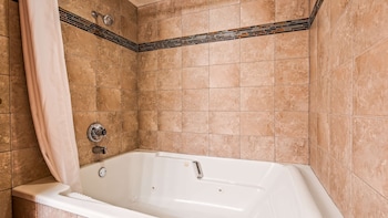 Standard Room, 1 King Bed, Non Smoking, Jetted Tub