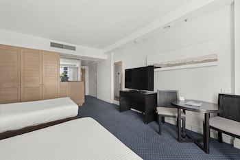 Standard Room, 2 Double Beds, Pool View