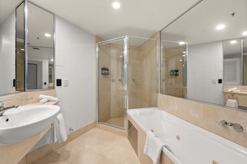 Junior Suite, 1 King Bed, Ocean View