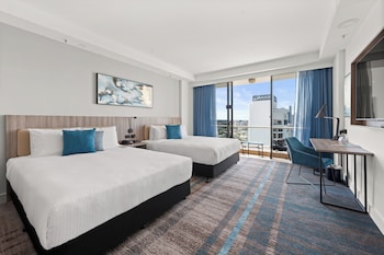 Room, 2 Queen Beds, Ocean View