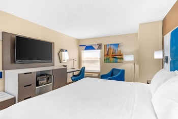 Standard Room, 1 King Bed, Non Smoking, Refrigerator & Microwave