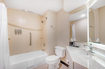 Standard Room, 1 King Bed, Non Smoking, Refrigerator & Microwave