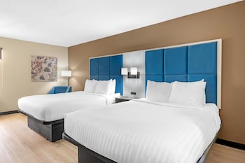 Standard Room, 2 Queen Beds, Non Smoking, Refrigerator & Microwave