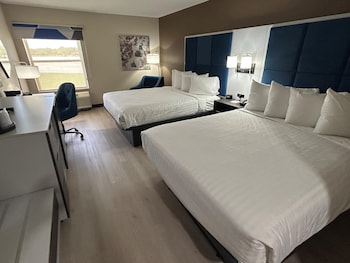 Standard Room, 2 Queen Beds, Non Smoking, Refrigerator & Microwave