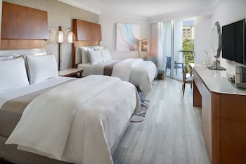 Room, 2 Queen Beds, Balcony, Ocean View