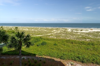 Room, 2 Queen Beds, Balcony, Oceanfront