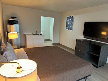 Superior Studio, 1 King Bed