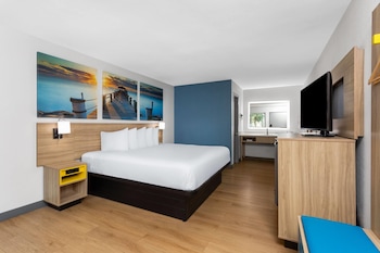 Room, 1 King Bed, Non Smoking