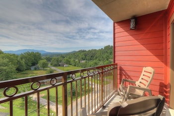 Family Room, Balcony, Mountain View
