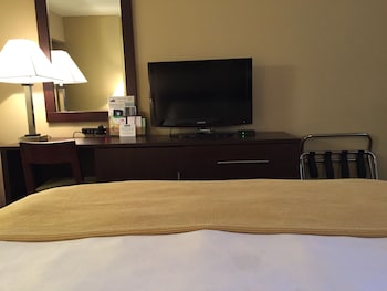 Standard Room, 1 King Bed