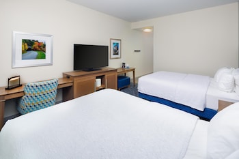 Room, 2 Queen Beds, Accessible, Non Smoking (Hearing)