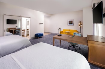 Studio, 2 Queen Beds, Accessible, Non Smoking (Mobility & Hearing, Roll-in Shower)