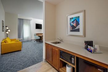 Studio, 2 Queen Beds, Accessible, Non Smoking (Mobility & Hearing, Roll-in Shower)