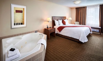 Suite, 1 King Bed, Non Smoking, Jetted Tub