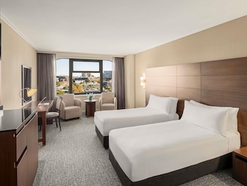 Deluxe Room, 1 King Bed (City Side)