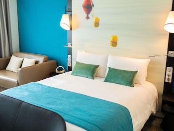 Junior Suite, 1 Double Bed with Sofa bed