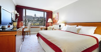 Classic Room, River View