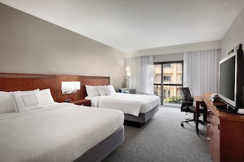 Room, 2 Queen Beds, Courtyard View