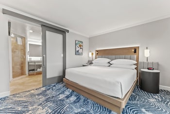 Suite, 1 Bedroom, Kitchen (Dining)