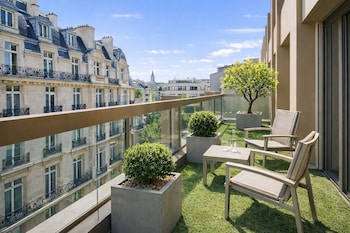 Executive Suite, Terrace