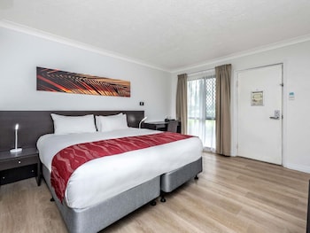 Superior Room, 1 King Bed