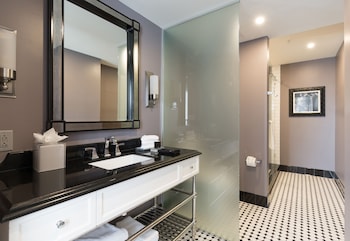 Premier Room, 1 King Bed