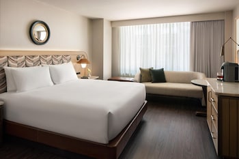 Room, 1 King Bed, Courtyard View