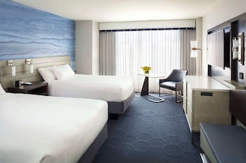 Room, 2 Double Beds, Courtyard View