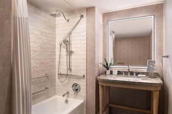 Room, 2 Double Beds, Accessible, Bathtub