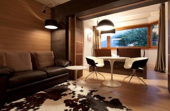 Suite (Emotional SPA Tower)