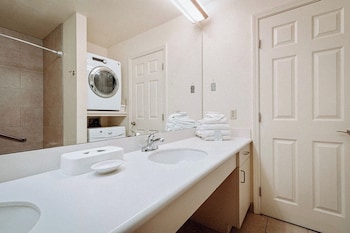 Condo, 1 Bedroom, Kitchen